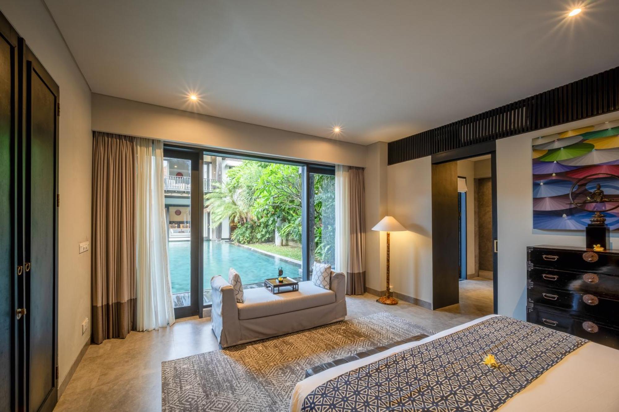 De Suma - Fully Staffed Luxury Villa, Walk To The Beach! Villa
