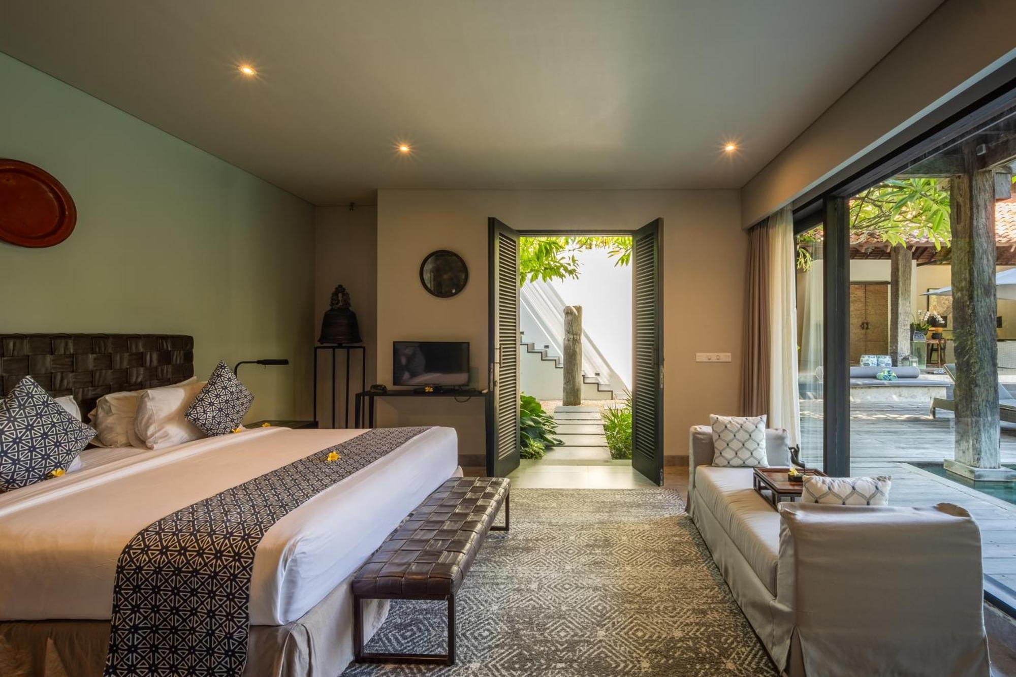 De Suma - Fully Staffed Luxury Villa, Walk To The Beach! Seminyak