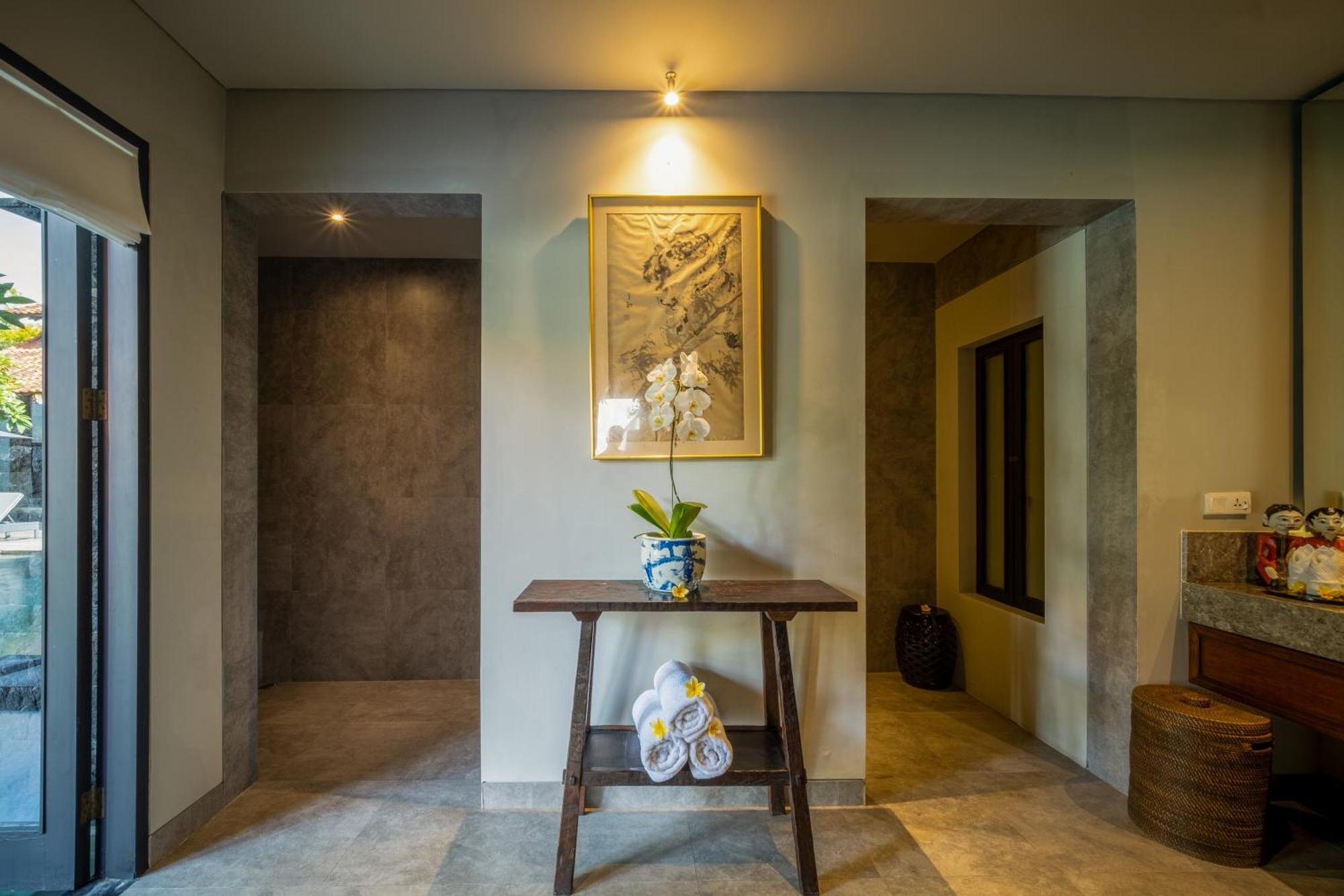 Villa De Suma - Fully Staffed Luxury Villa, Walk To The Beach! *