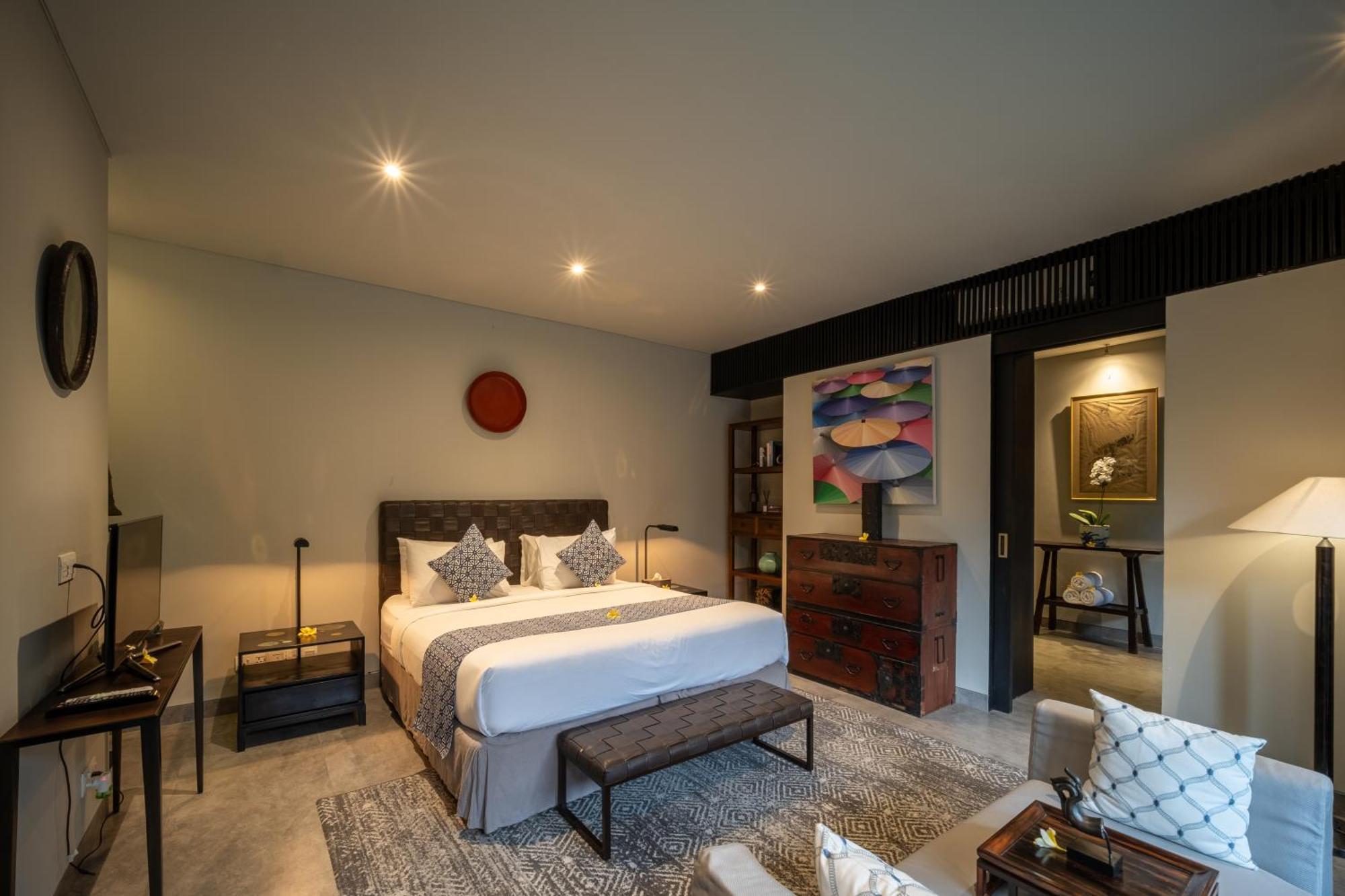 De Suma - Fully Staffed Luxury Villa, Walk To The Beach! Seminyak