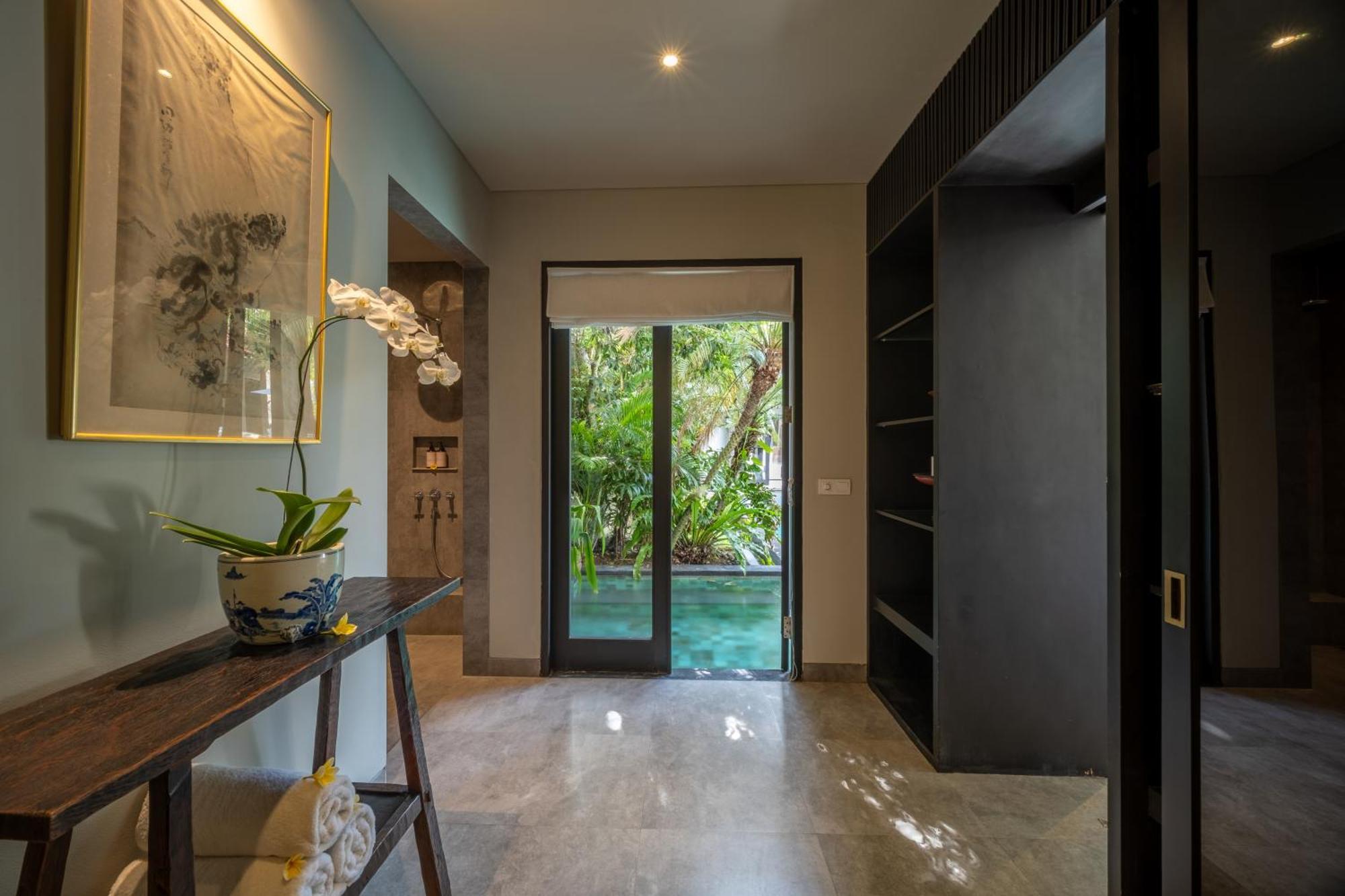 De Suma - Fully Staffed Luxury Villa, Walk To The Beach! Villa
