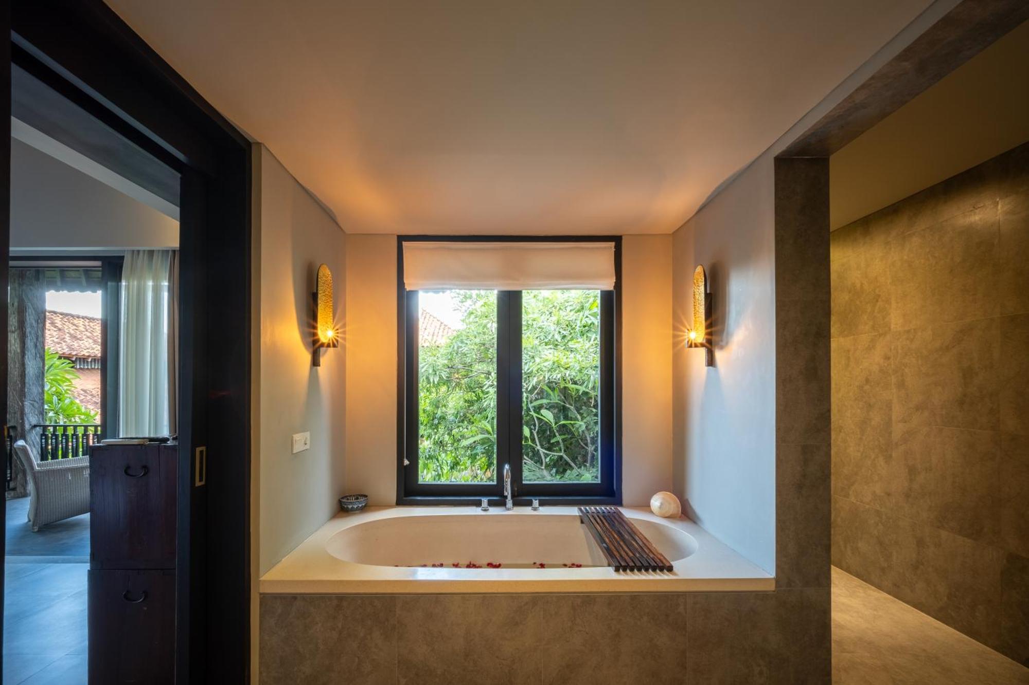 De Suma - Fully Staffed Luxury Villa, Walk To The Beach! Villa Seminyak