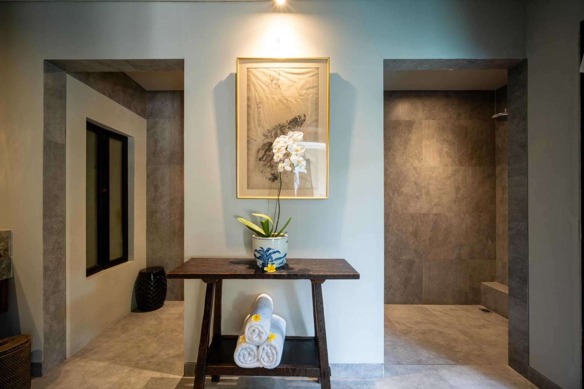 Villa De Suma - Fully Staffed Luxury Villa, Walk To The Beach! Seminyak