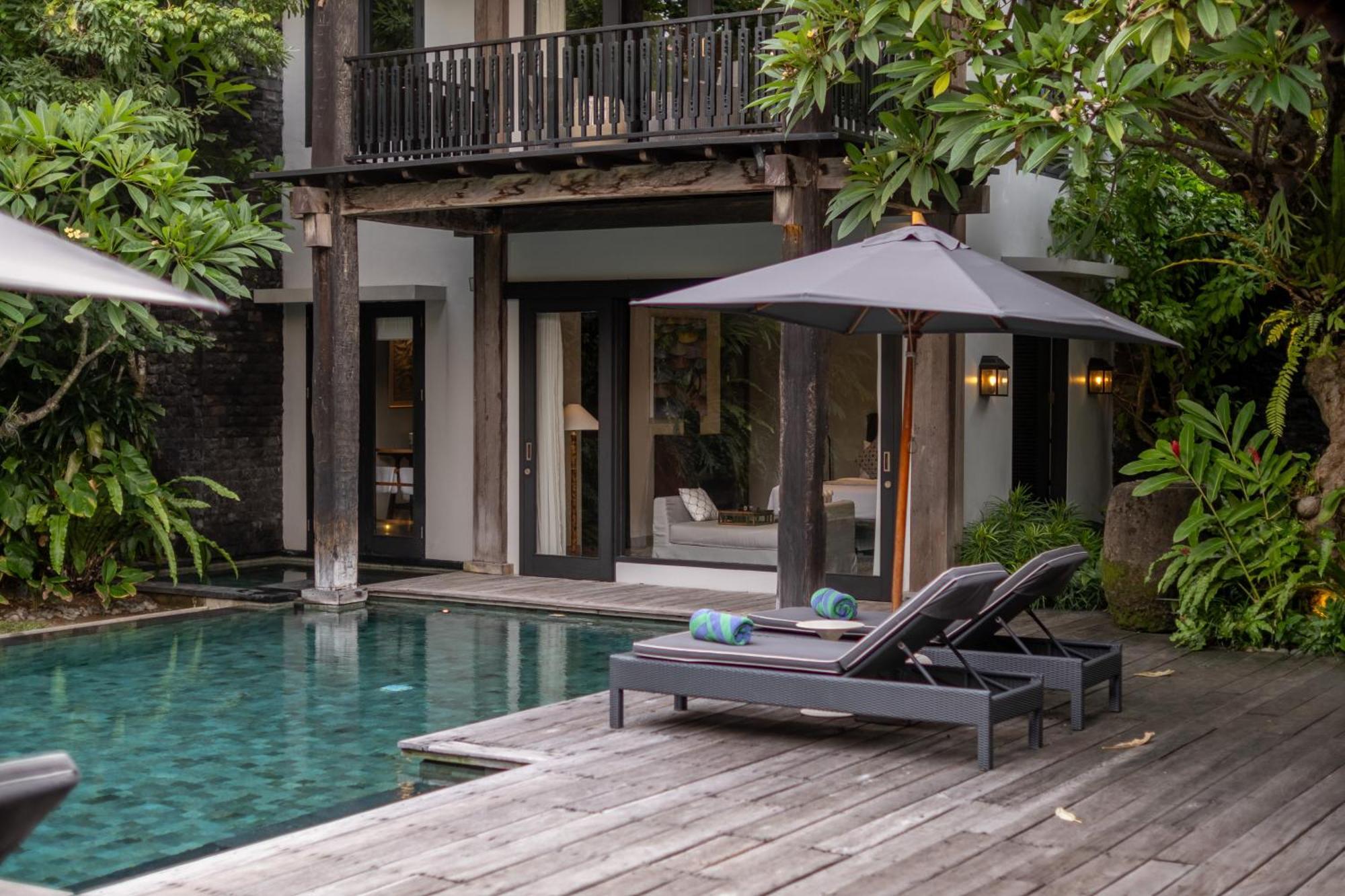 De Suma - Fully Staffed Luxury Villa, Walk To The Beach!