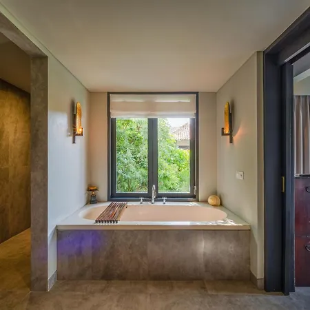 Villa De Suma - Fully Staffed Luxury Villa, Walk To The Beach! Seminyak Exterior foto