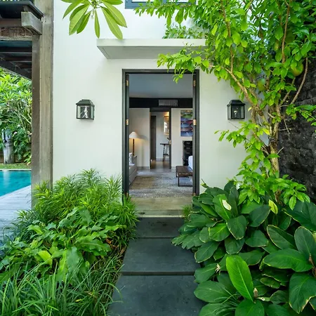 Villa De Suma - Fully Staffed Luxury Villa, Walk To The Beach! Seminyak Exterior foto