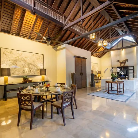 Villa De Suma - Fully Staffed Luxury Villa, Walk To The Beach! Seminyak Exterior foto