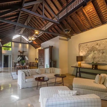 Villa De Suma - Fully Staffed Luxury Villa, Walk To The Beach! Seminyak Exterior foto