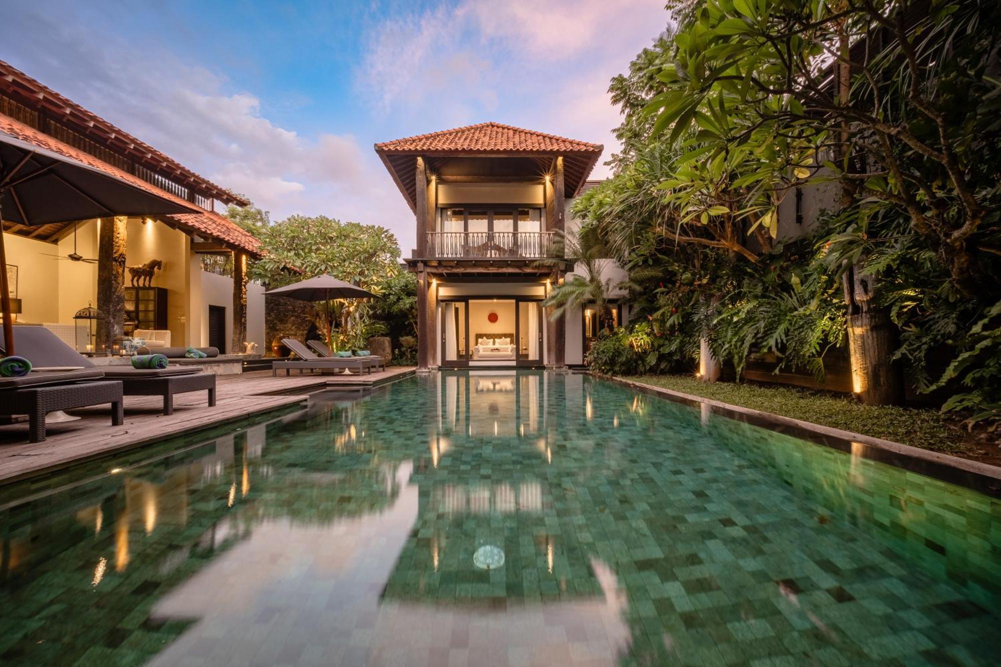De Suma - Fully Staffed Luxury Villa, Walk To The Beach! Villa